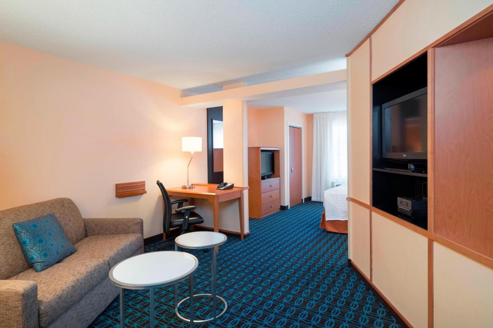Fairfield Inn & Suites By Marriott State College Buitenkant foto