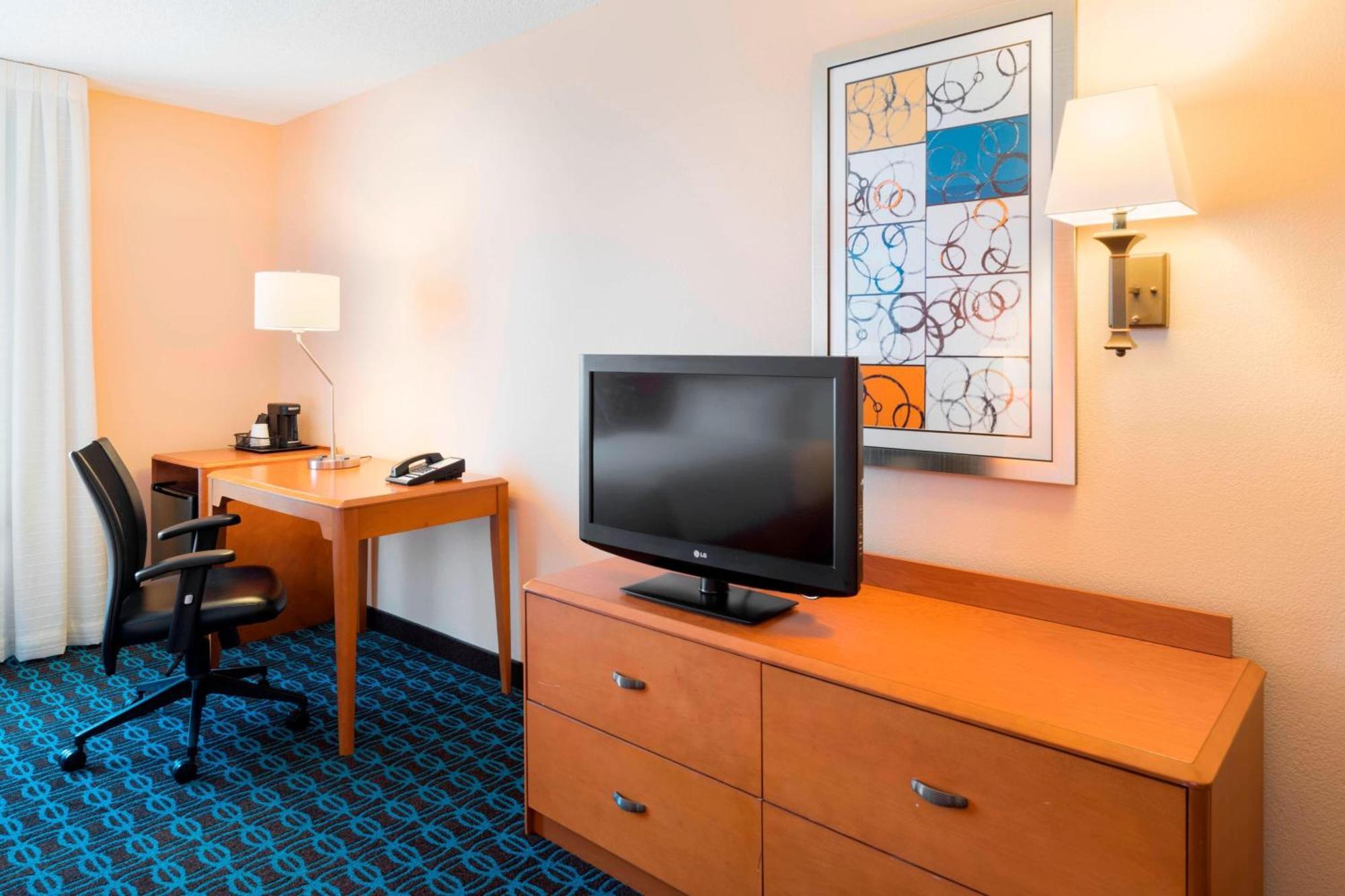 Fairfield Inn & Suites By Marriott State College Buitenkant foto