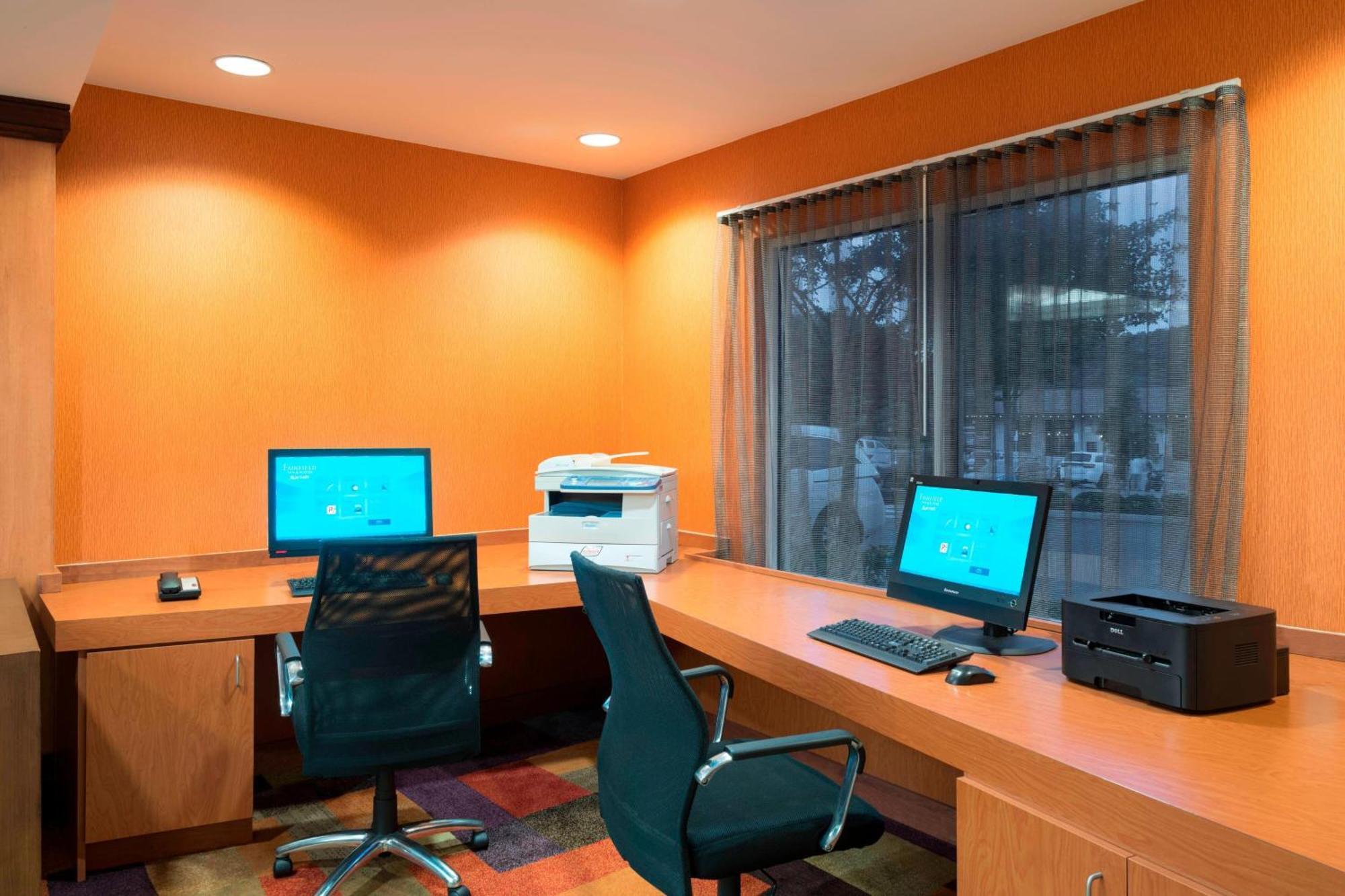 Fairfield Inn & Suites By Marriott State College Buitenkant foto