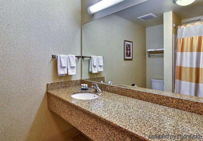 Fairfield Inn & Suites By Marriott State College Buitenkant foto